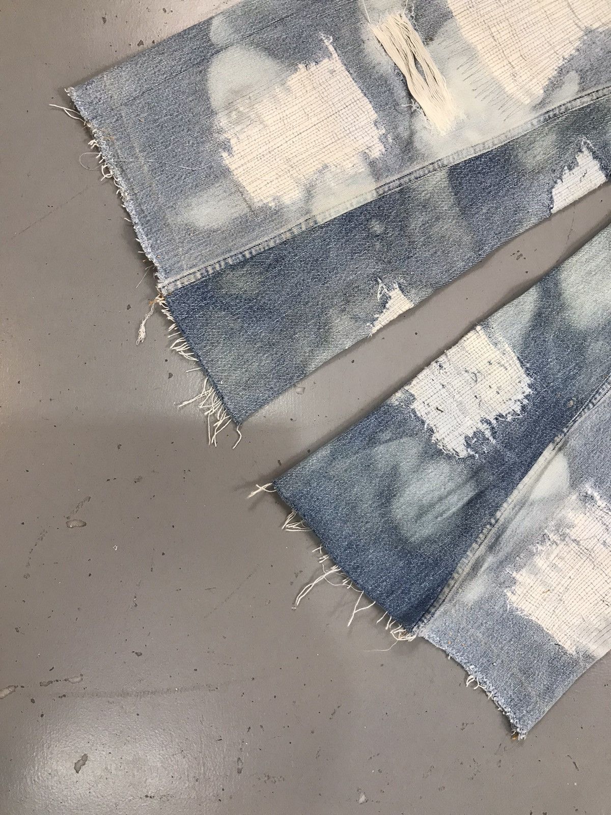 Levi's × Vintage Vintage Levi’s custom Distressed acid wash flared denim Size US 34 / EU 50 - 4 Thumbnail