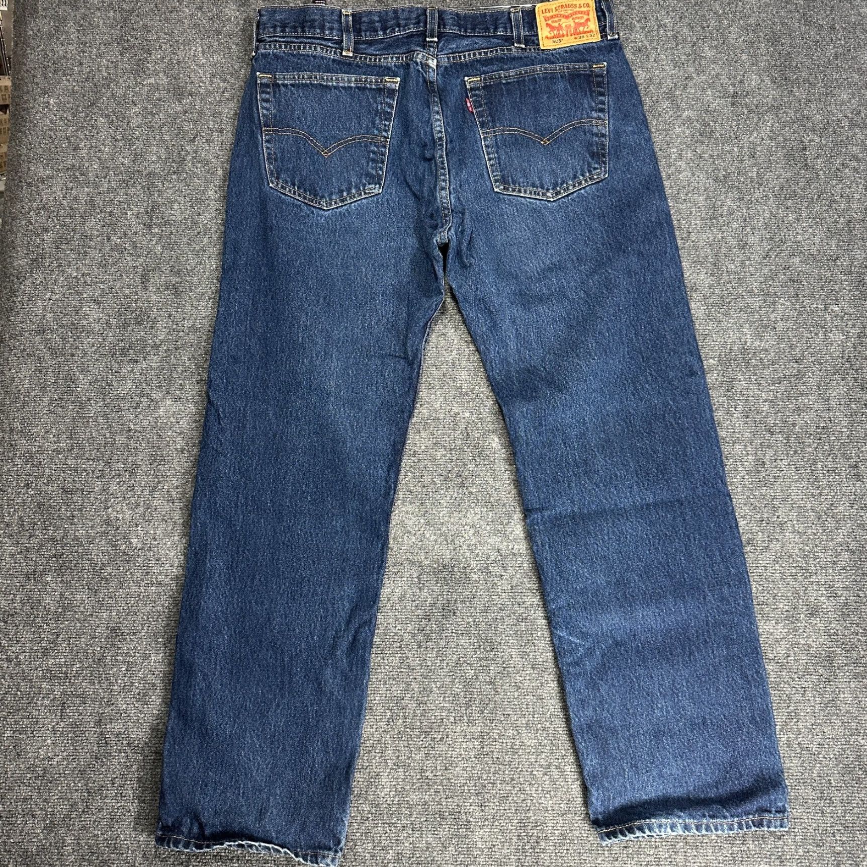 Levi's Levis 505 Jeans Mens 38 Medium Wash Cotton 5 Pocket Straight Leg Shirt Hat? Size US 38 / EU 54 - 6 Thumbnail
