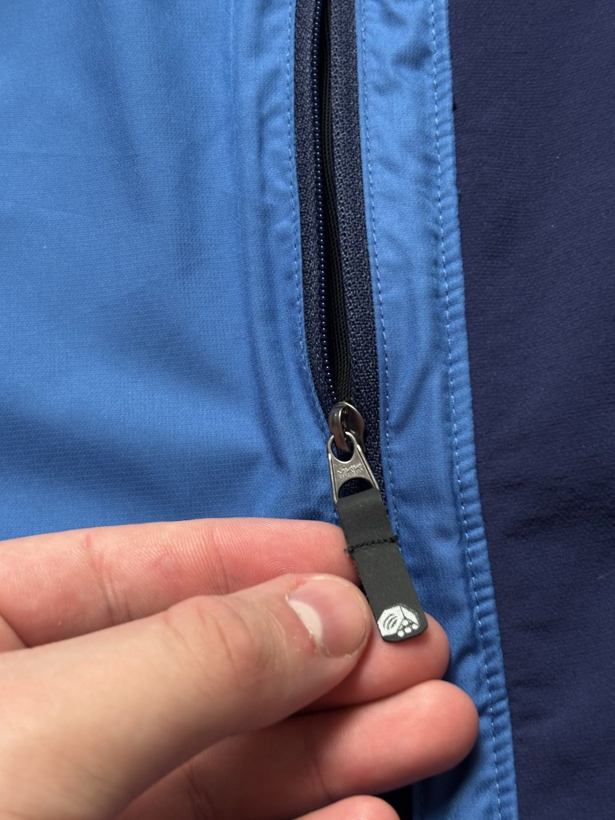 Mountain Hardwear Mountain Hardwear Windbreaker Jacket Outdoor Blue Size XL Size US XL / EU 56 / 4 - 8 Thumbnail