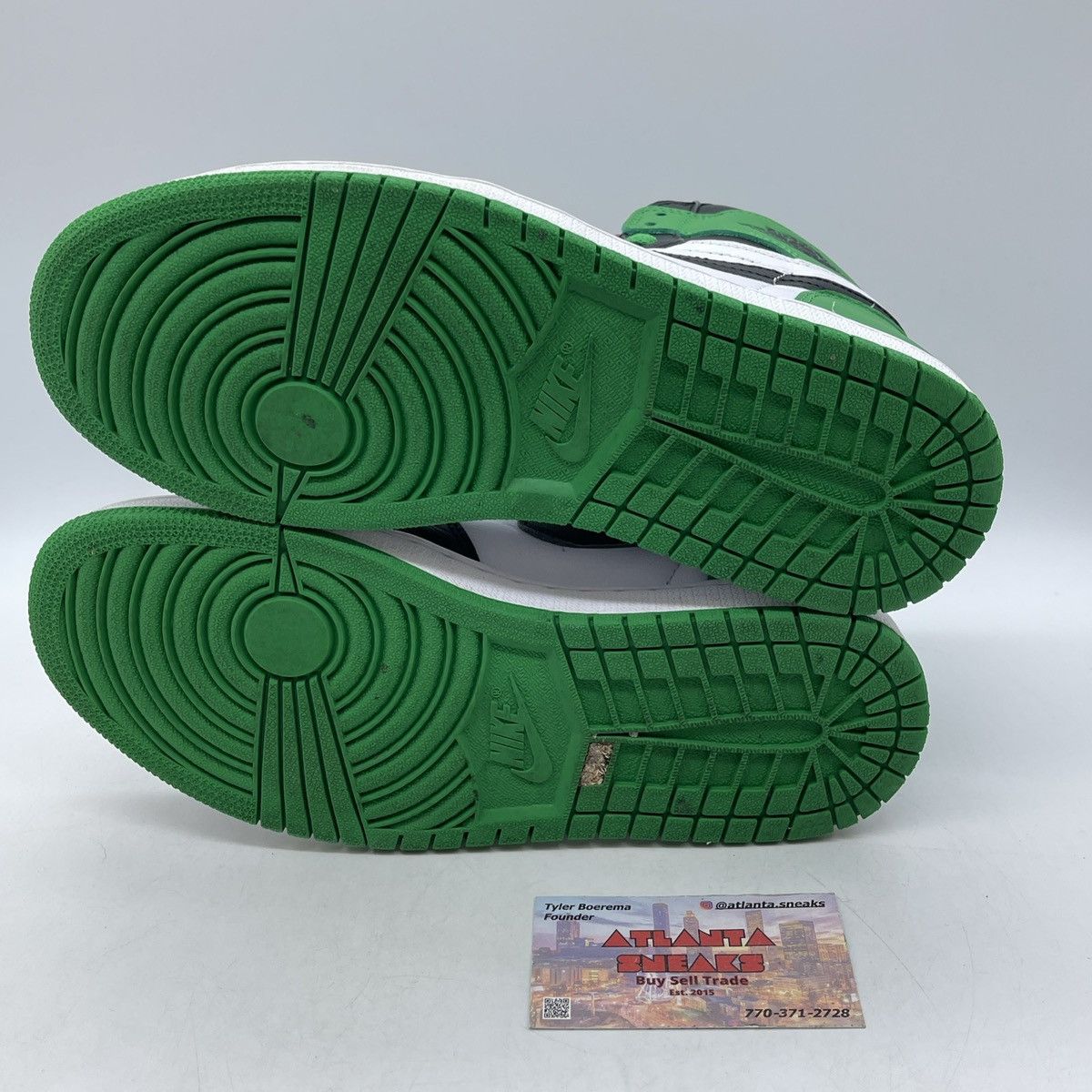 Jordan Brand Air Jordan 1 high lucky green Size US 7.5 / EU 40-41 - 7 Thumbnail
