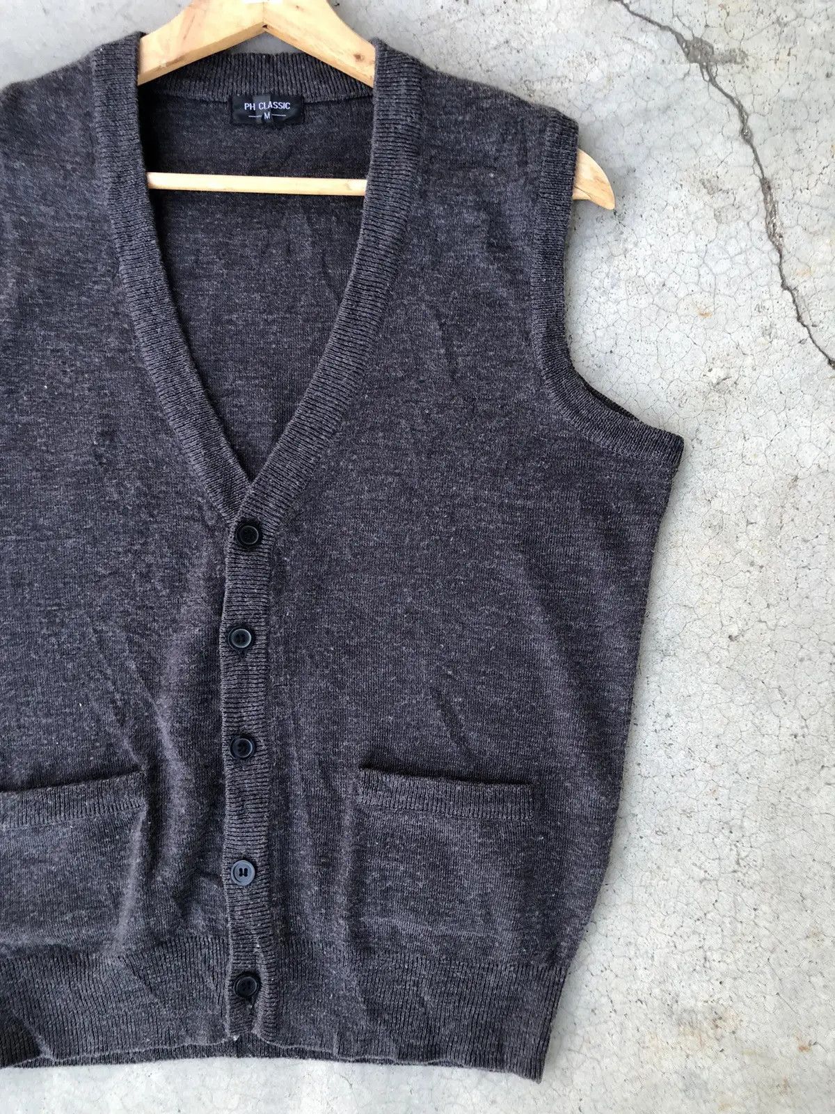 Designer × Homespun Knitwear Grey V-Neck Sweater Vest Cardigan With Pocket Size US M / EU 48-50 / 2 - 2 Thumbnail