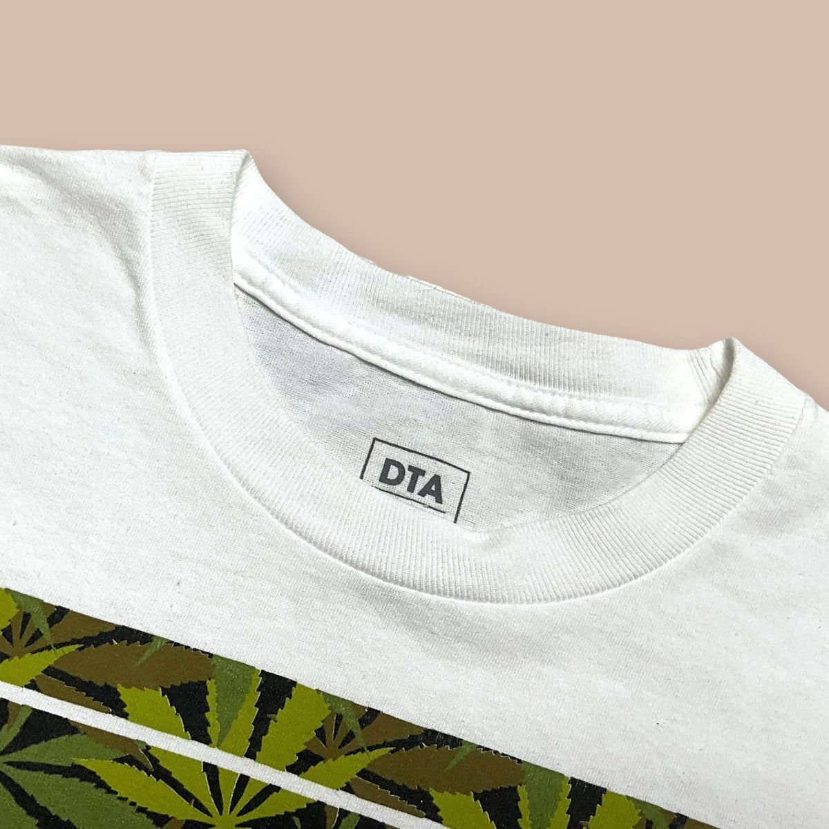 Rogue Status DTA Don't Trust Anyone "WEED" Tee Size US L / EU 52-54 / 3 - 5 Thumbnail