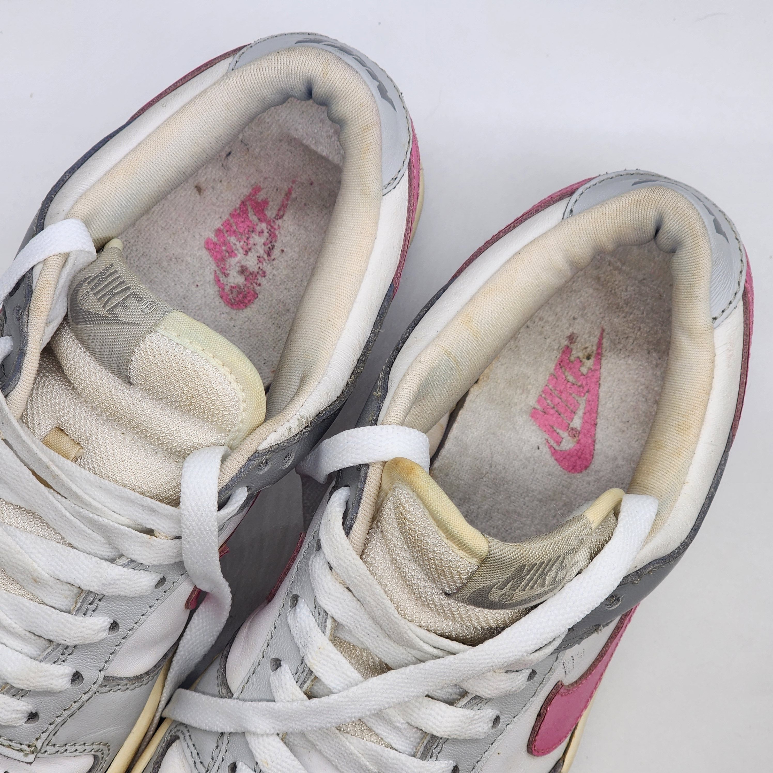 Nike × Vintage Nike - 2004 W's Dunk Low Pro Pink Neutral Gray Size US 7.5 / IT 37.5 - 15 Thumbnail