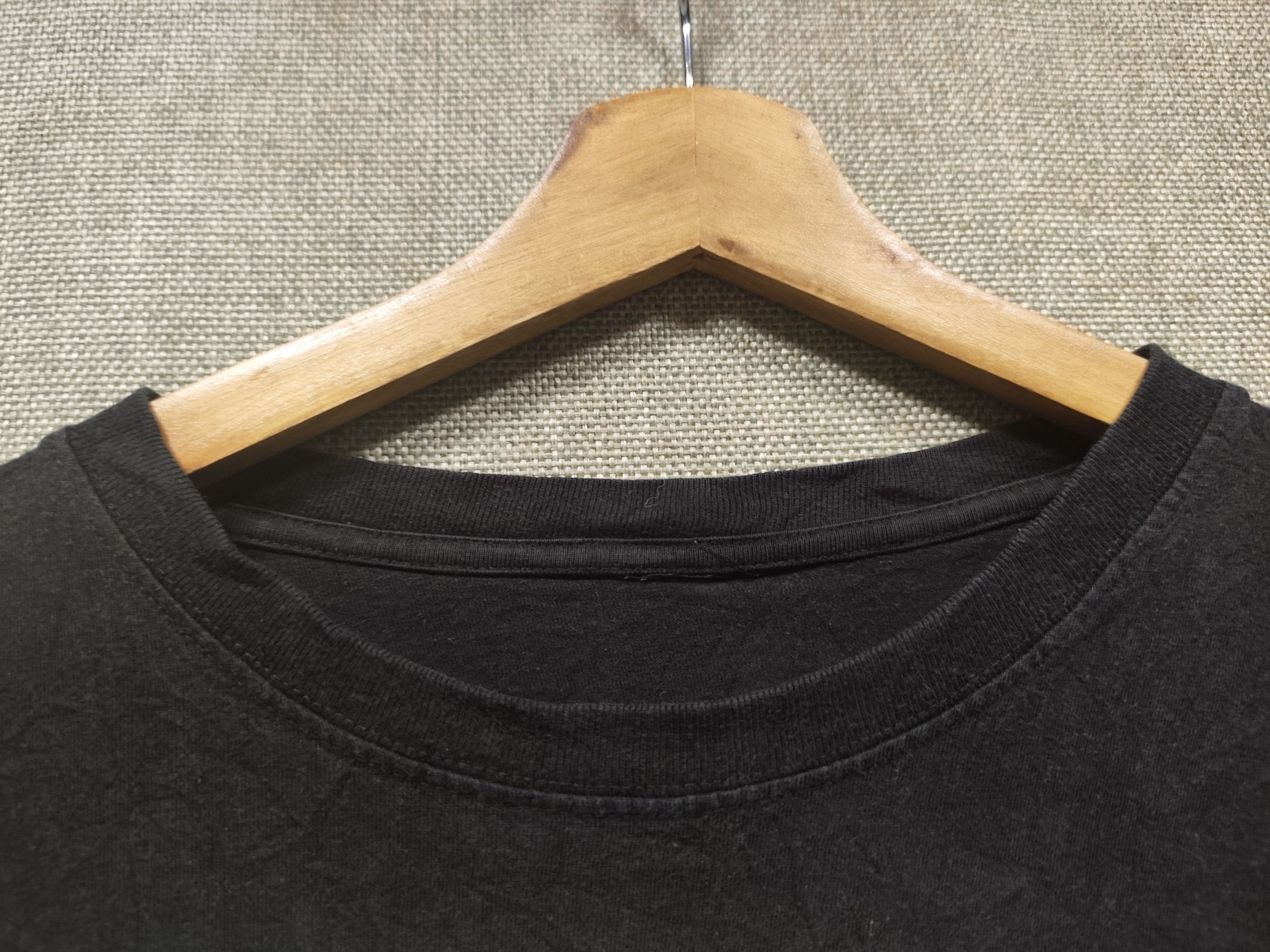 Band Tees × Pink Floyd Band Pink Floyd world tour 1987 crop top tee Size US L / EU 52-54 / 3 - 7 Thumbnail