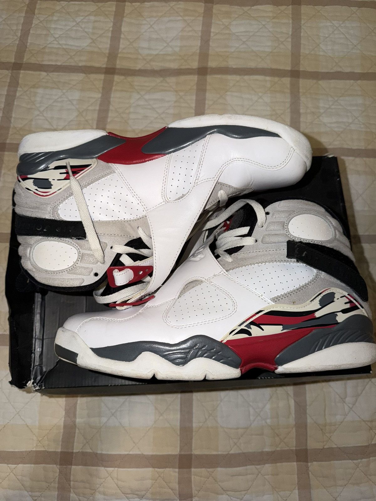 Jordan Brand 2013 Bugs Bunny Air Jordan 8 Size US 10.5 / EU 43-44 - 5 Thumbnail