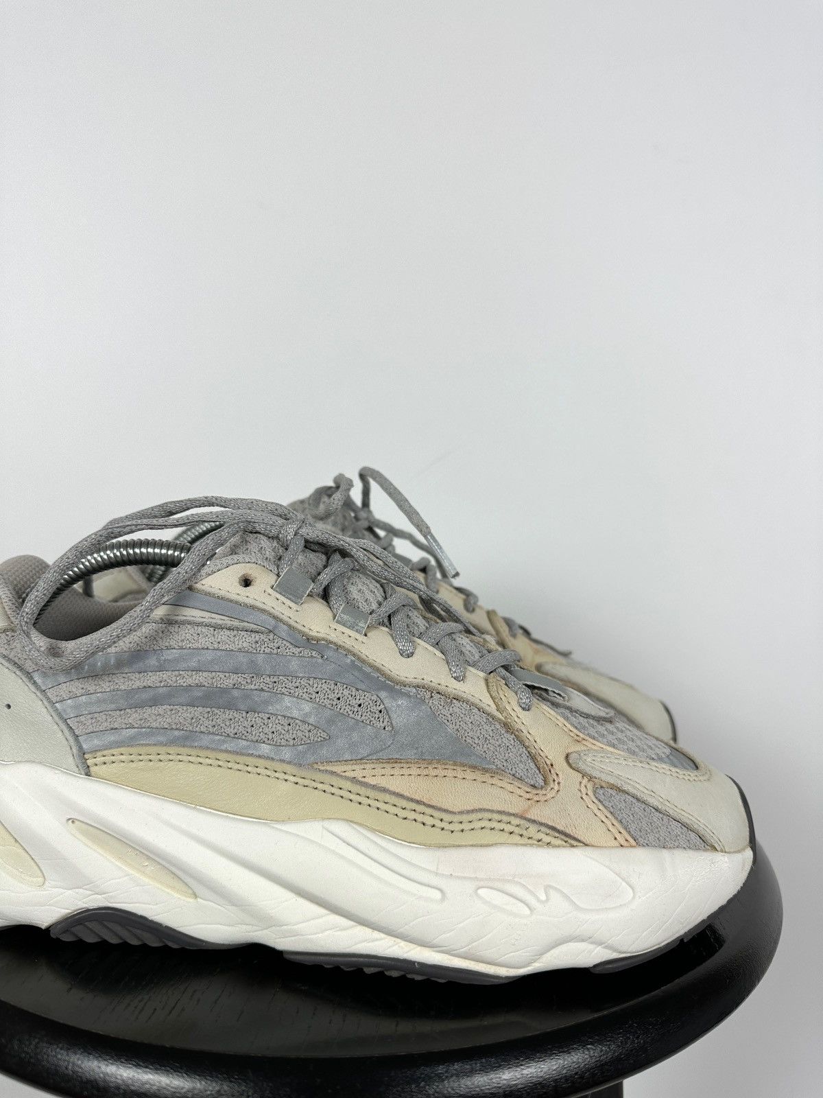 Adidas Adidas Yeezy Boost 700 V2 Cream Sneakers Size US 9.5 / EU 42-43 - 17 Thumbnail