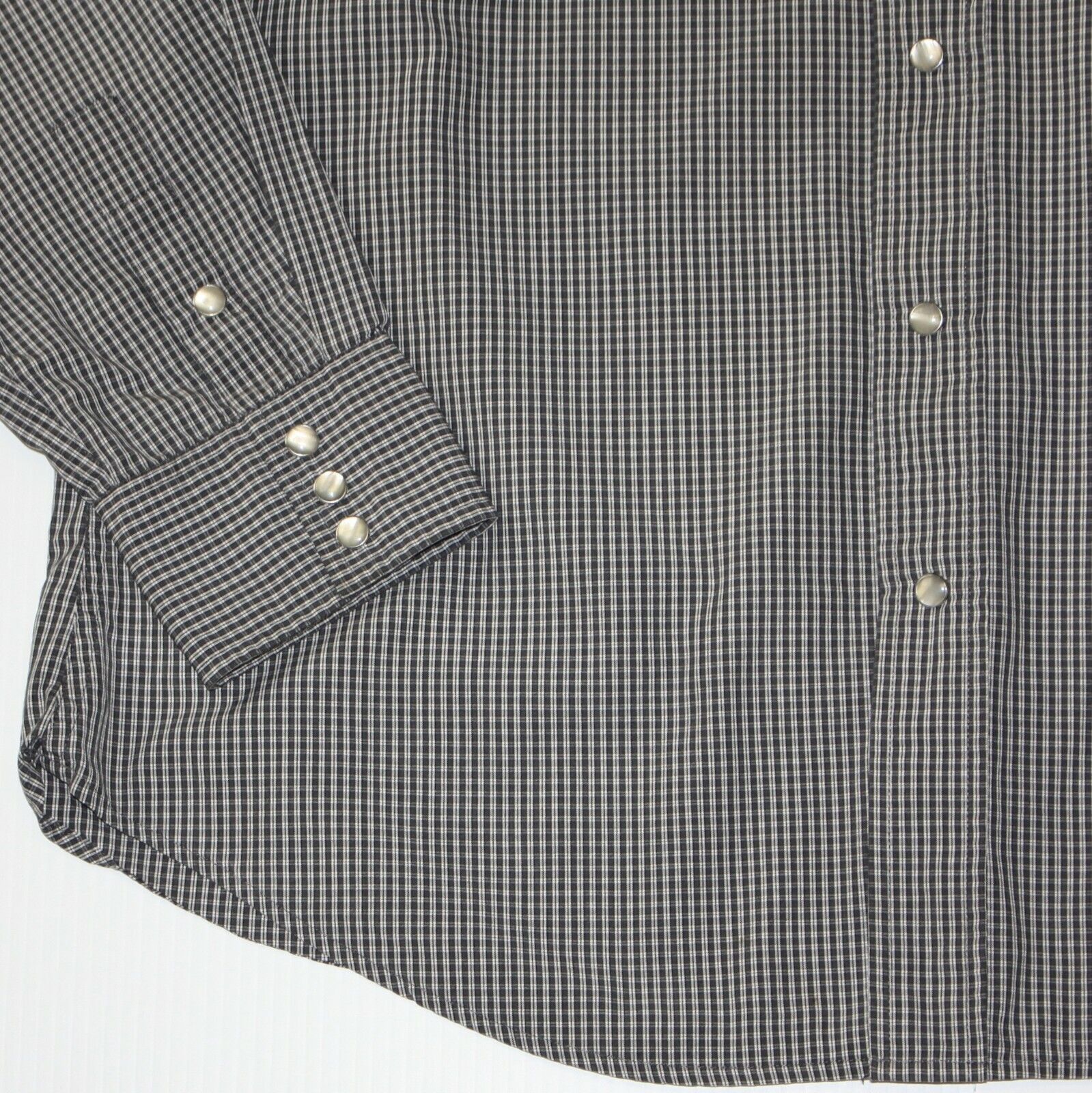 Gap Gray and Black Mini Check Print Snap Front Shirt size Large Size US L / EU 52-54 / 3 - 3 Thumbnail