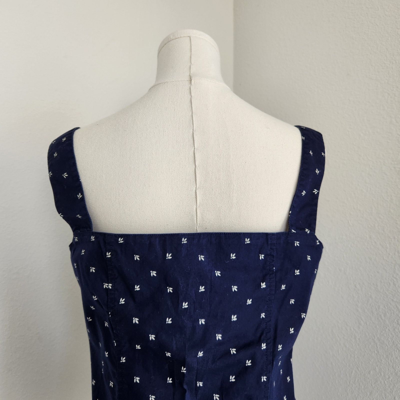 Vintage Y2K Blue White Patterned Square Neck Button Down Tank Top S Size S / US 4 / IT 40 - 6 Thumbnail