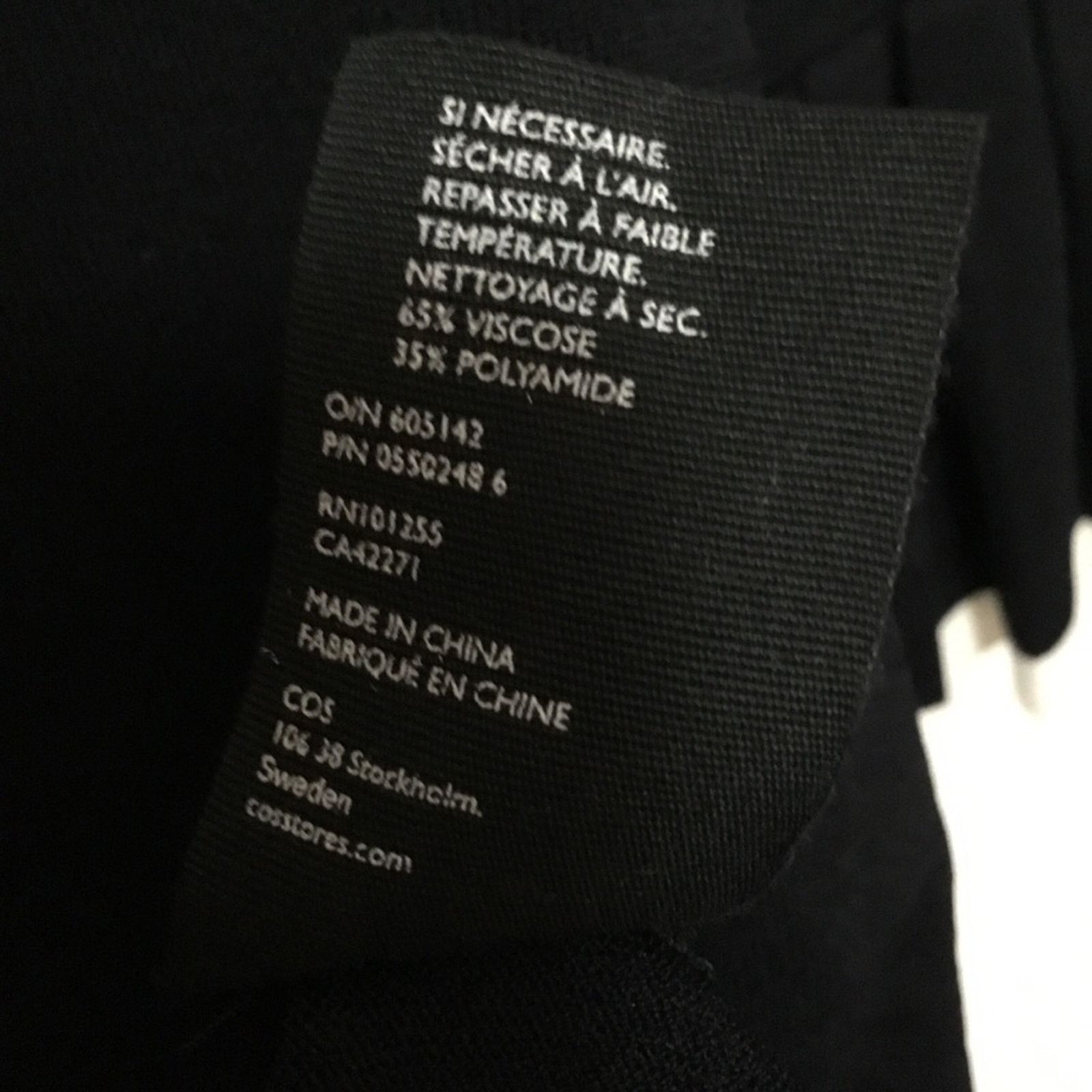Cos COS Black Stretchy Dress with White Trim On Pleated Cuffs Size XS / US 0-2 / IT 36-38 - 9 Thumbnail