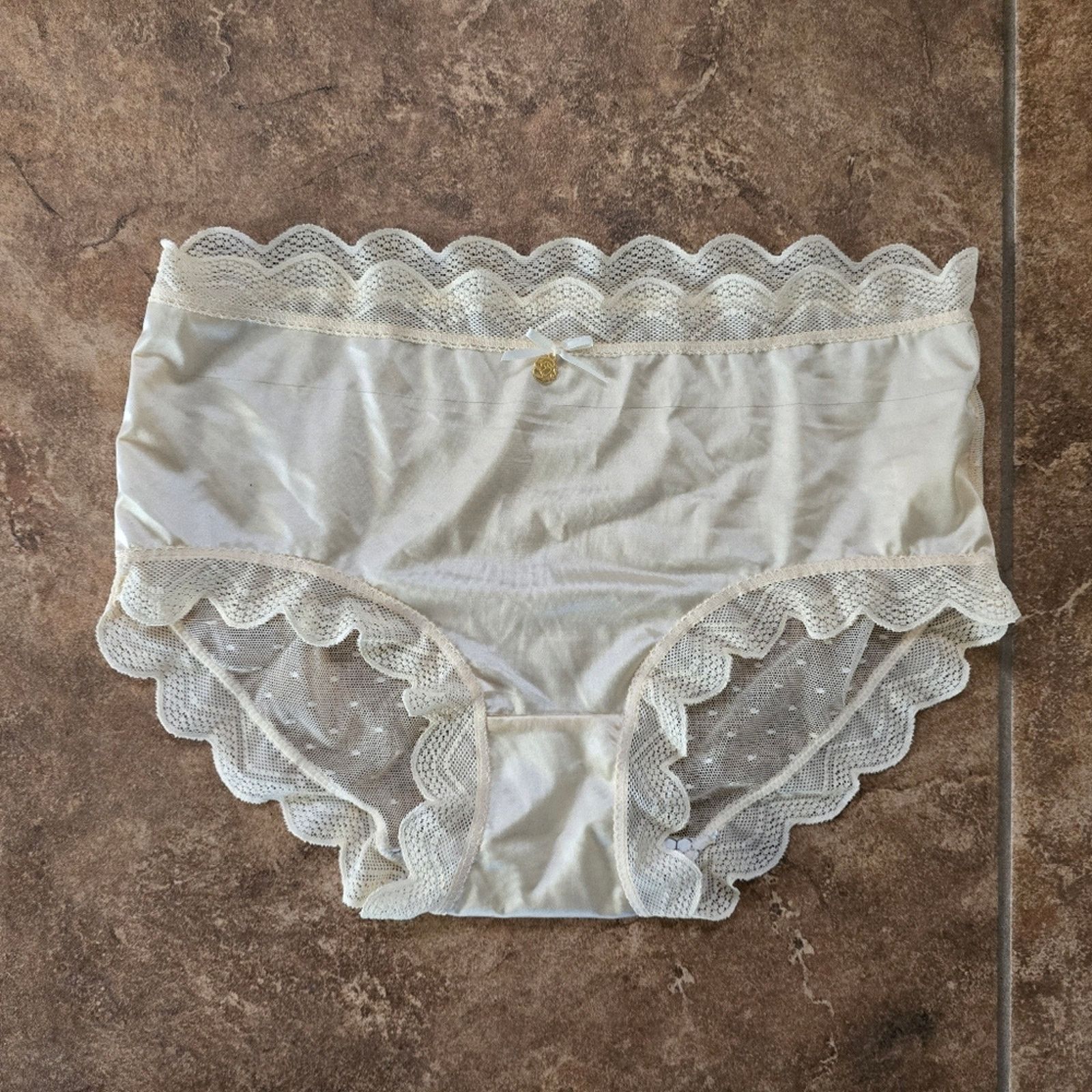 Other Cream Shell Trim Back Sheer Panty Size ONE SIZE - 1 Thumbnail