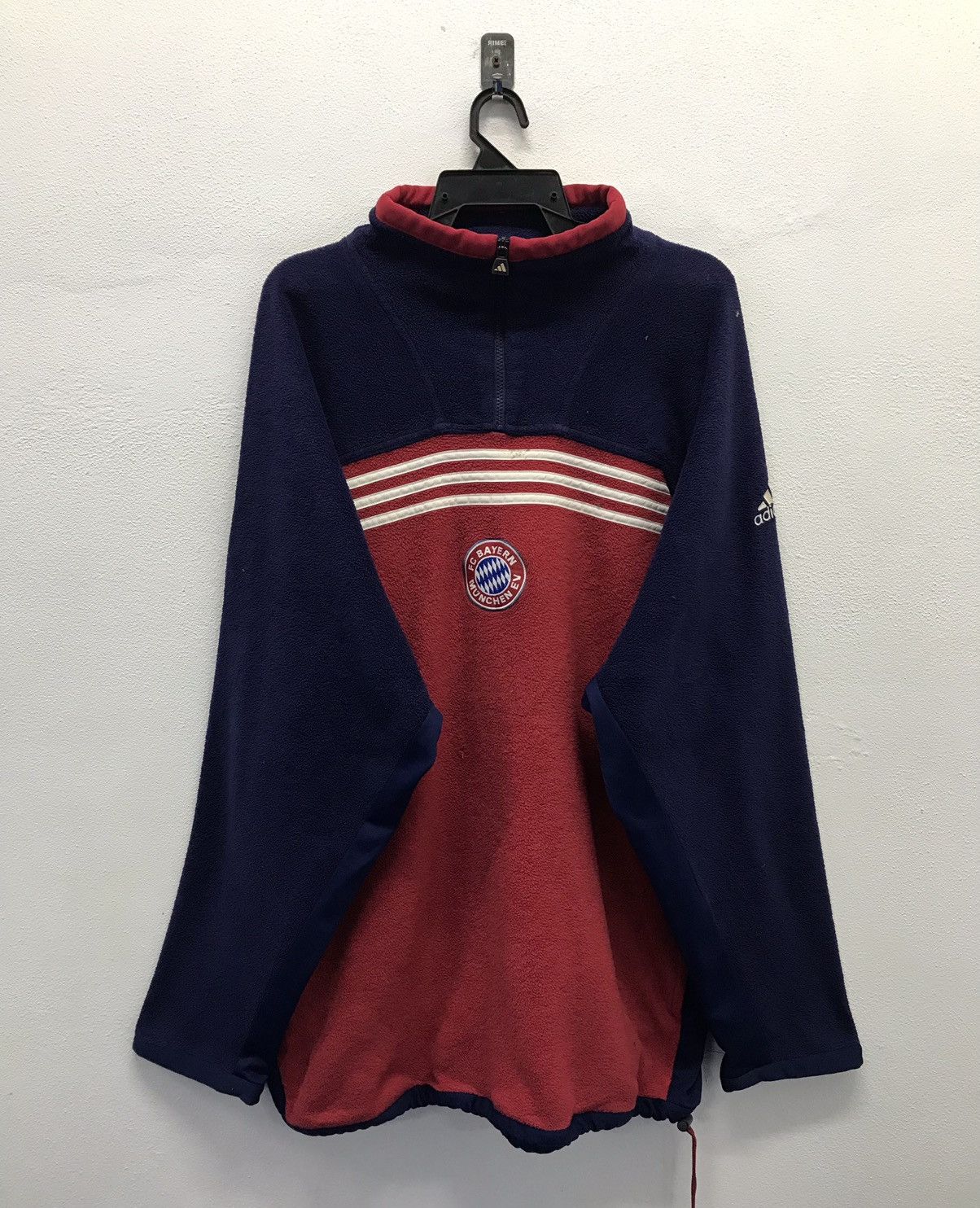 Adidas × Vintage Vintage Adidas Fc Bayern Munchen Sweatshirt Size US XL / EU 56 / 4 - 1 Thumbnail