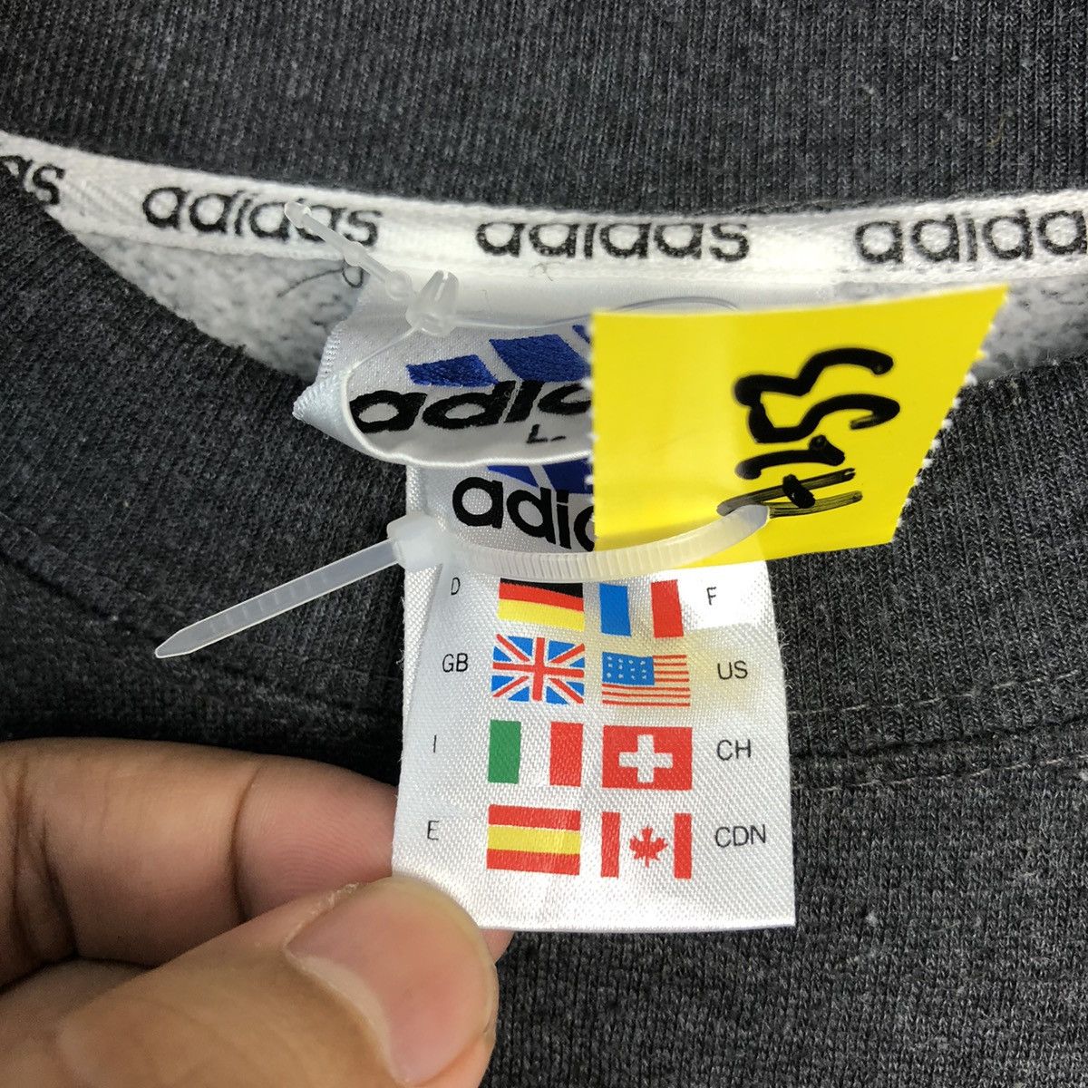 Adidas Adidas Grey Sweatshirt #A253 Size US L / EU 52-54 / 3 - 12 Thumbnail