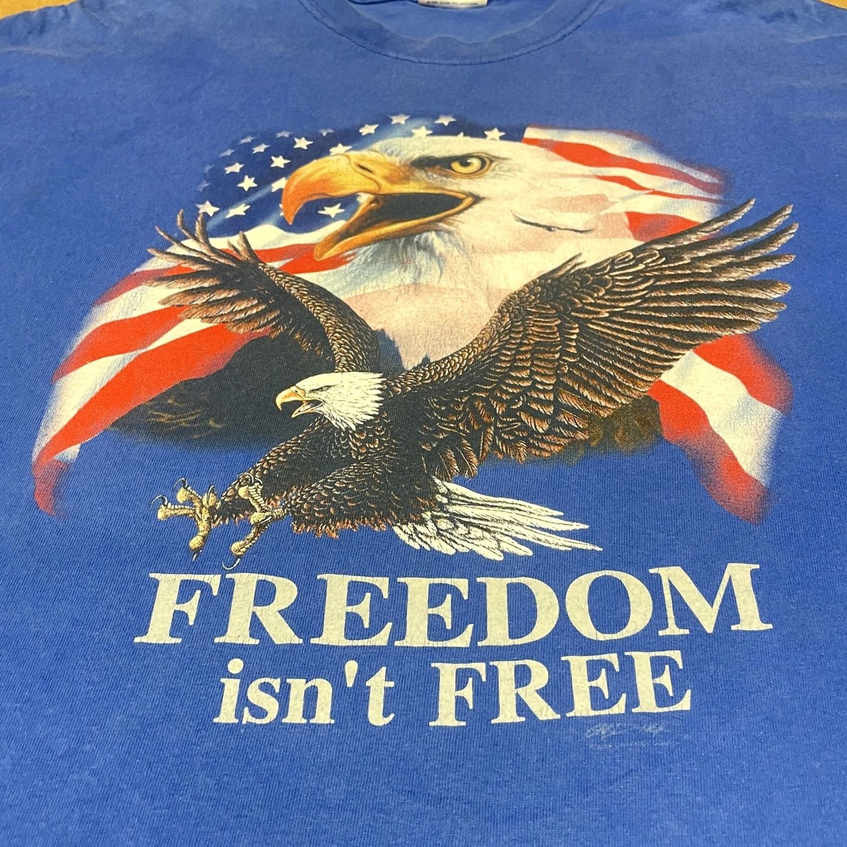 Hanes VINTAGE Hanes Heavyweight Shirt Mens XL Blue Patriotic Bald Eagle American Flag Freedom Shirt Mens XL Blue Size US XL / EU 56 / 4 - 4 Thumbnail