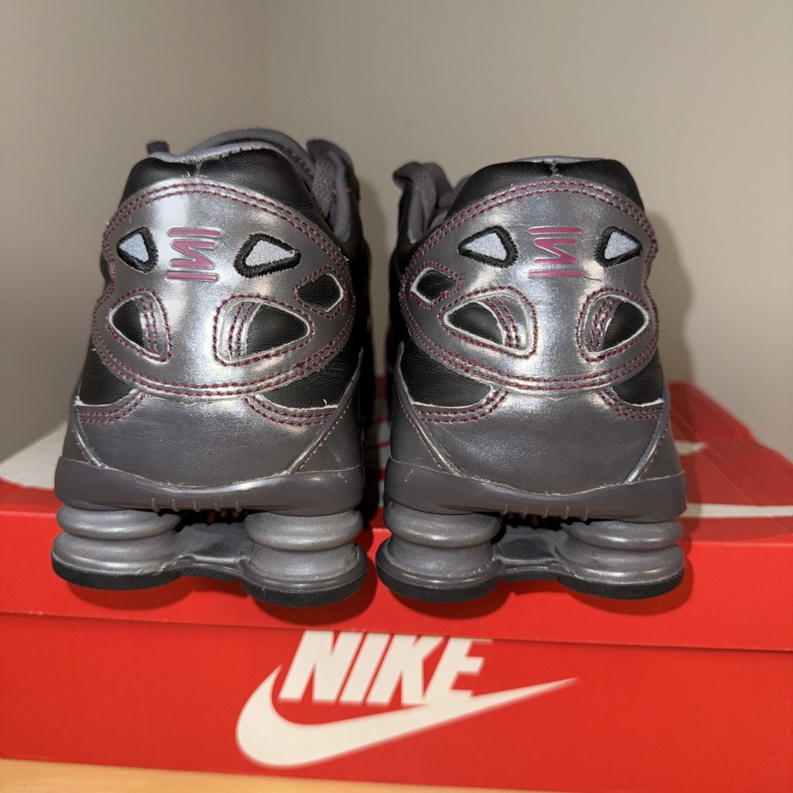 Nike Nike Shox Leather Men’s Size 13 From Vintage 2006. Rep Box Size US 13 / EU 46 - 6 Thumbnail