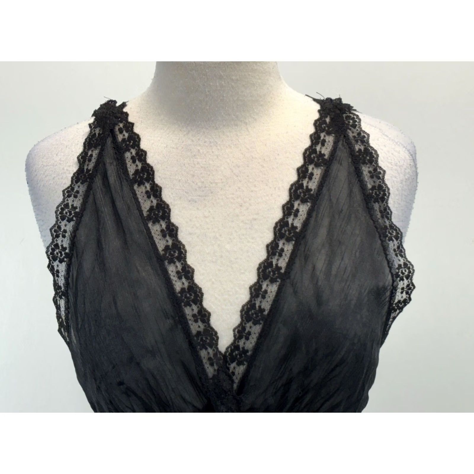 Vintage VINTAGE Deena Nightgown L Black Nylon Lace Trim USA 70s Long Women’s Vtg Made Size ONE SIZE - 5 Thumbnail