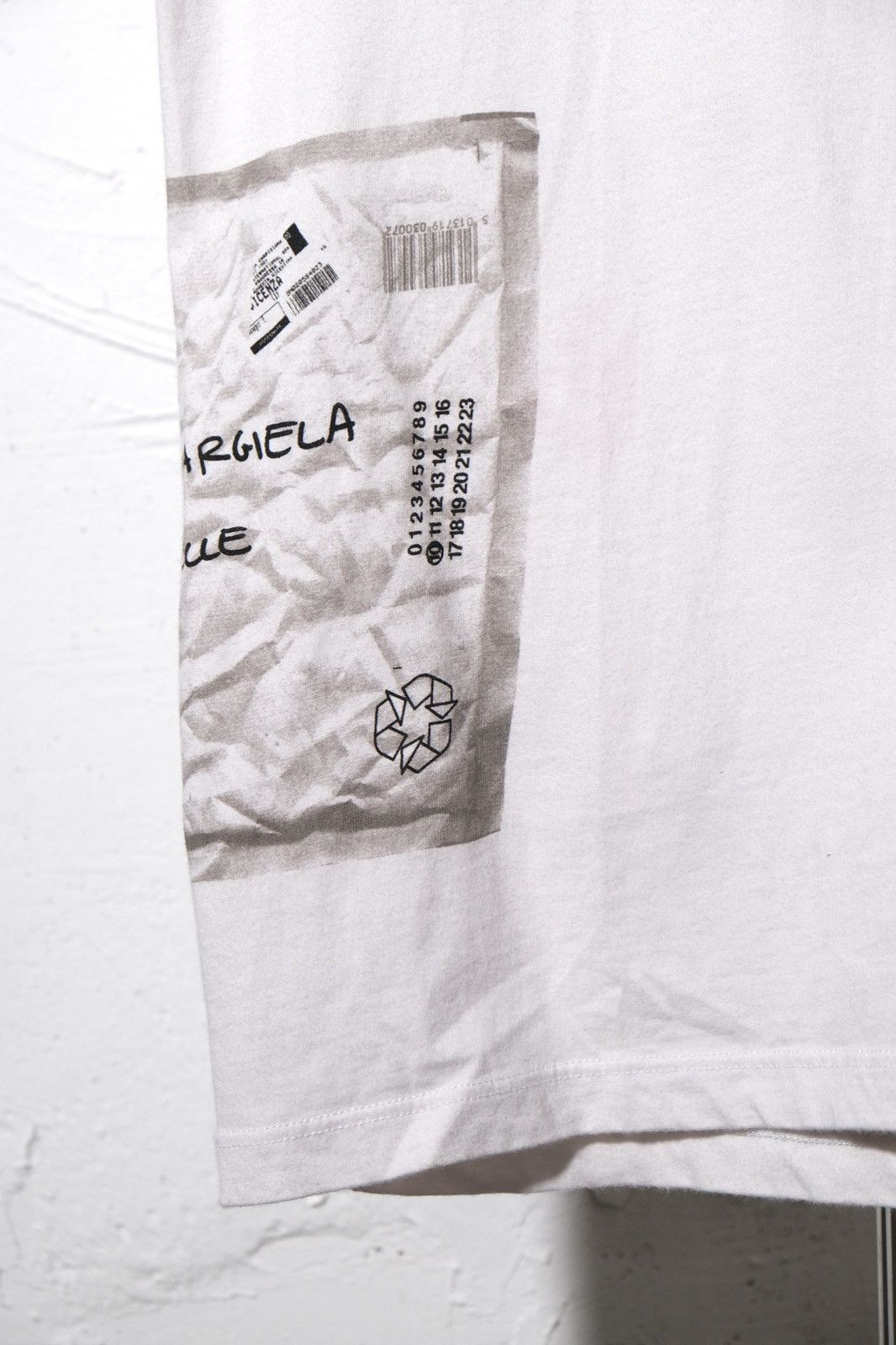 Maison Margiela Maison Martin Margiela SS08 “Fast Delivery” V-Neck Tee Size US S / EU 44-46 / 1 - 3 Thumbnail