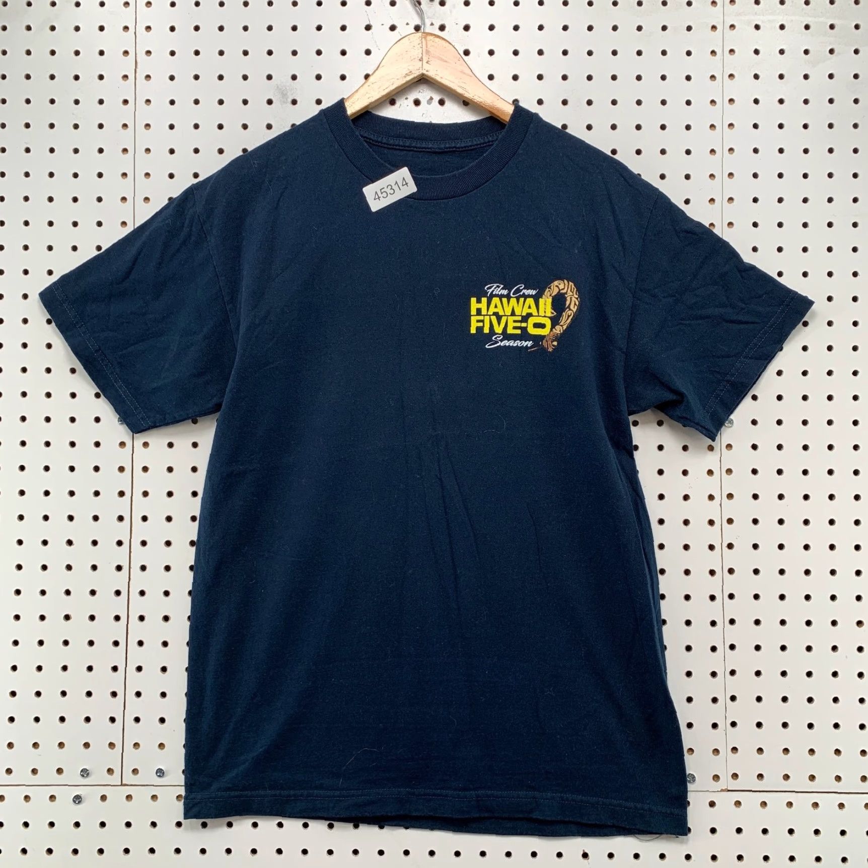 Gildan Hawaii Five O Film Crew Shirt Mens Medium Blue TV Show Promo Season 9 Size US M / EU 48-50 / 2 - 2 Thumbnail