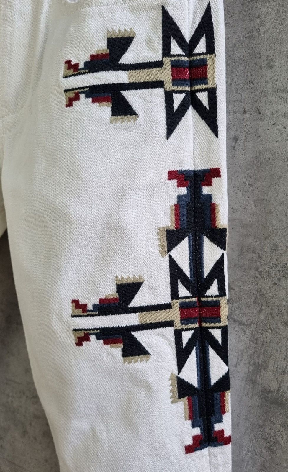 Isabel Marant Isabel Marant Jeans Art Embroidery Design Denim Pants Size US 34 / EU 50 - 8 Thumbnail