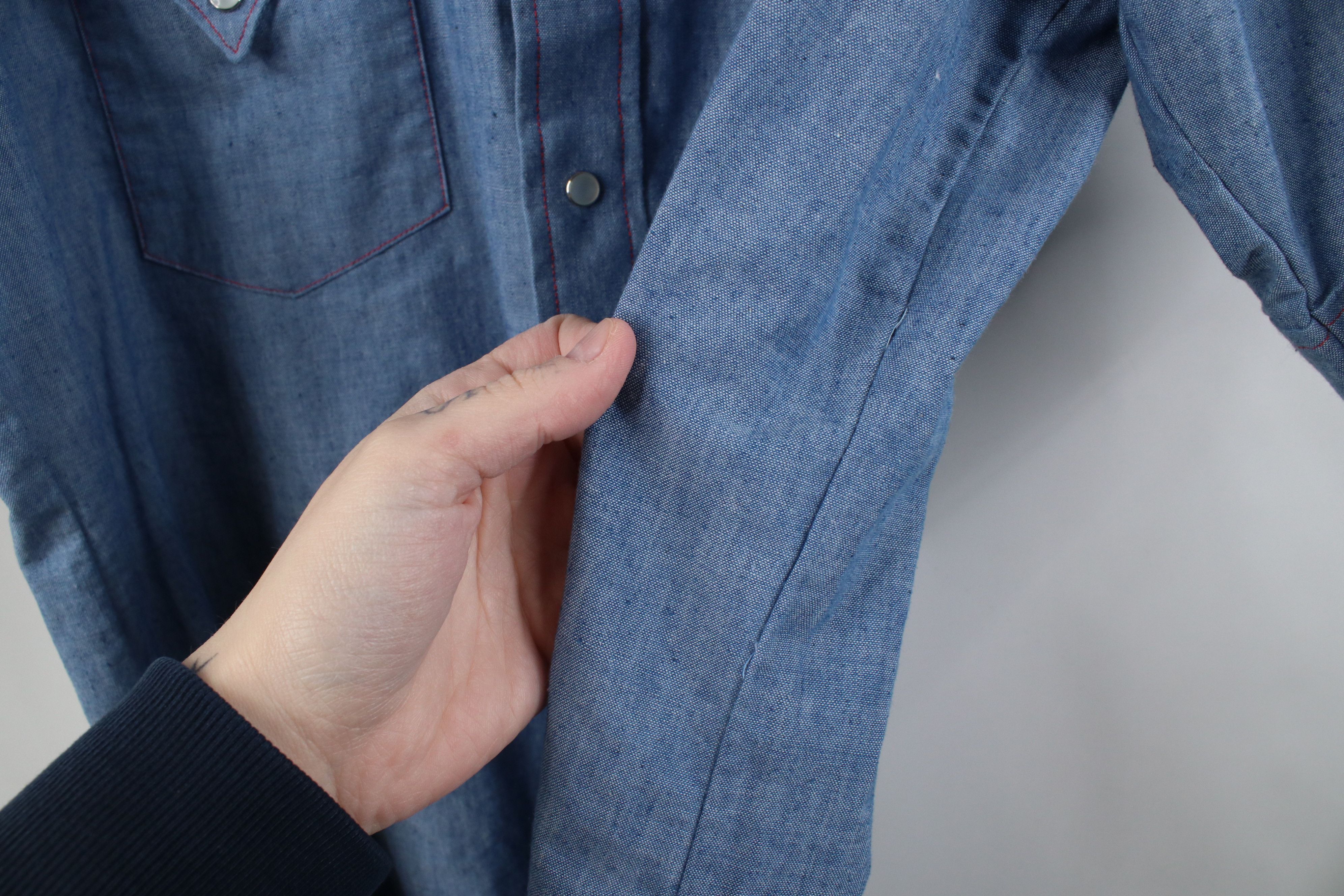Vintage Vintage 70s Streetwear Chambray Snap Button Shirt Blue Size US L / EU 52-54 / 3 - 8 Thumbnail