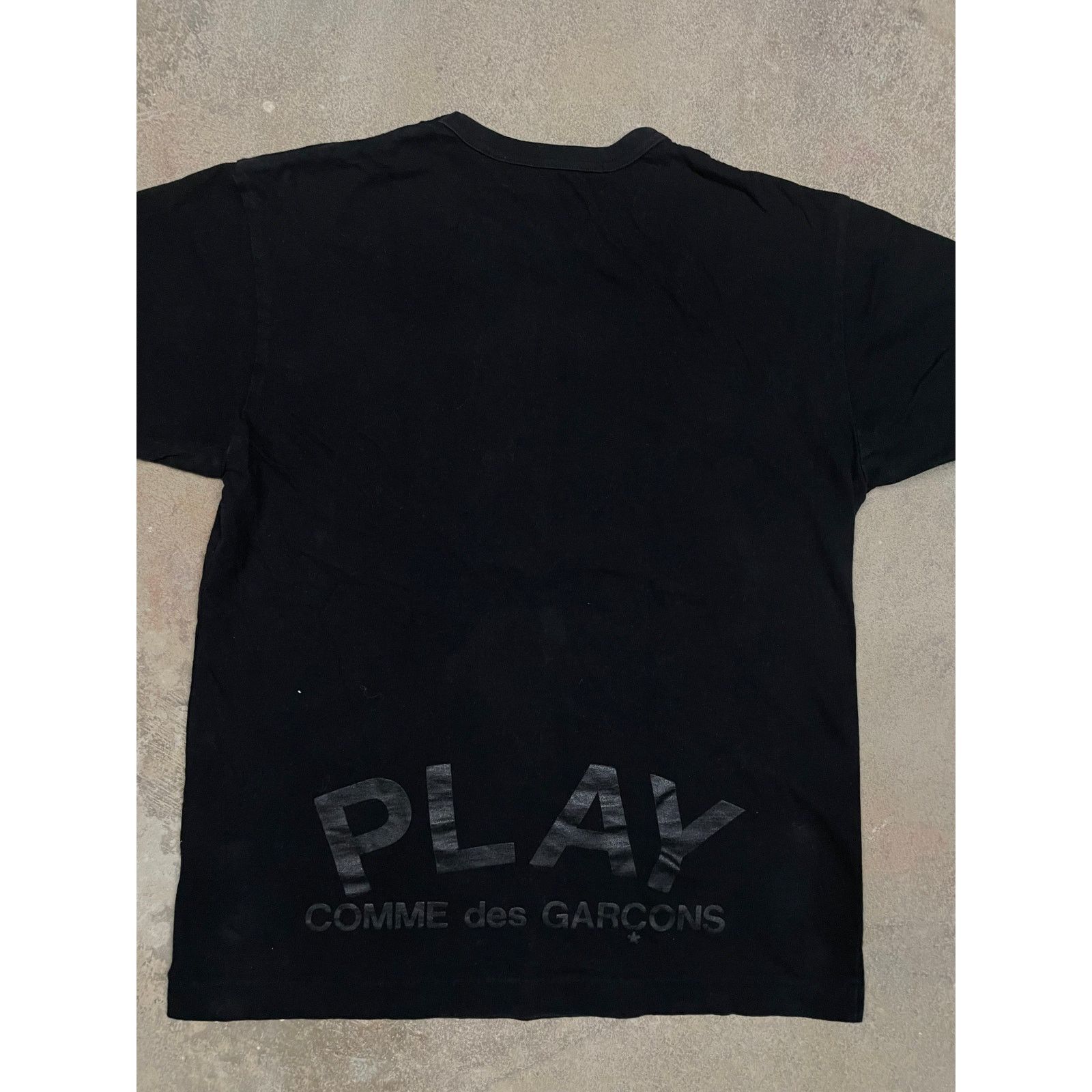 Comme des Garcons CDG Tee Black Hearts Large Used Size US L / EU 52-54 / 3 - 2 Thumbnail