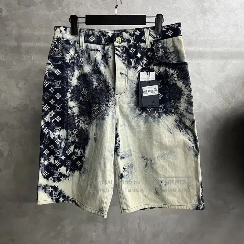 Louis Vuitton Louis Vuitton Blue Denim Men's Shorts . Size US 34 / EU 50 - 1 Thumbnail