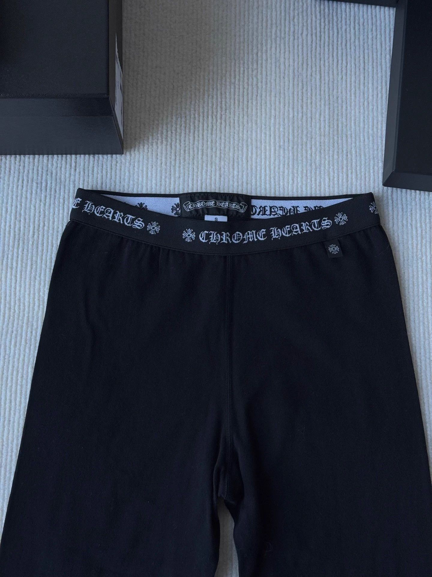 Chrome Hearts Chrome Hearts Black Cross Logo Leggings S Worn Once Size 25" / US 0 / IT 36 - 2 Thumbnail