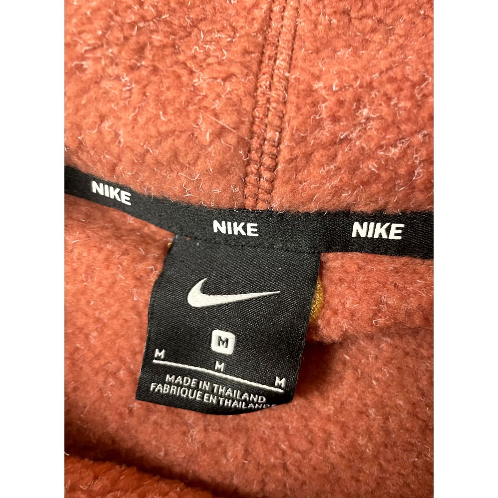 Nike Nike Jacket Womens M Red Therma Fleece Cowl Neck Pullover Long Sleeve Sweatshirt Size M / US 6-8 / IT 42-44 - 4 Thumbnail