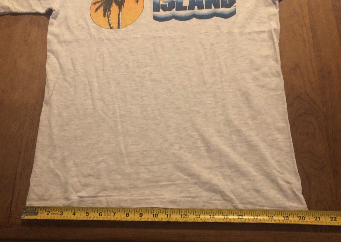 Vintage Vintage 90s “Adventure Island” T Shirt S/L Size US L / EU 52-54 / 3 - 5 Thumbnail