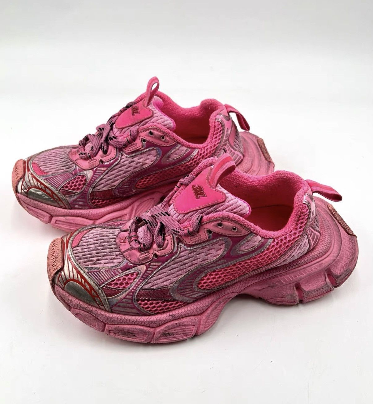 Balenciaga Balenciaga 3XL Pink Distressed Dad Sneakers K12 Size US 7 / IT 37 - 1 Thumbnail
