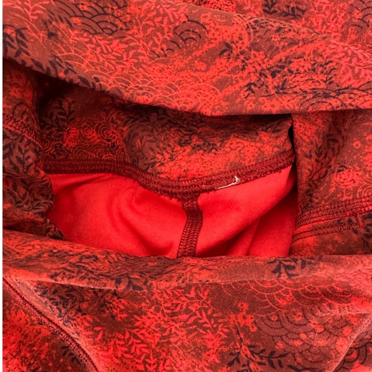 Lululemon Lululemon Red Black Align High Rise Full Length Yoga Pant 2 Size 26" / US 2 / IT 38 - 9 Thumbnail