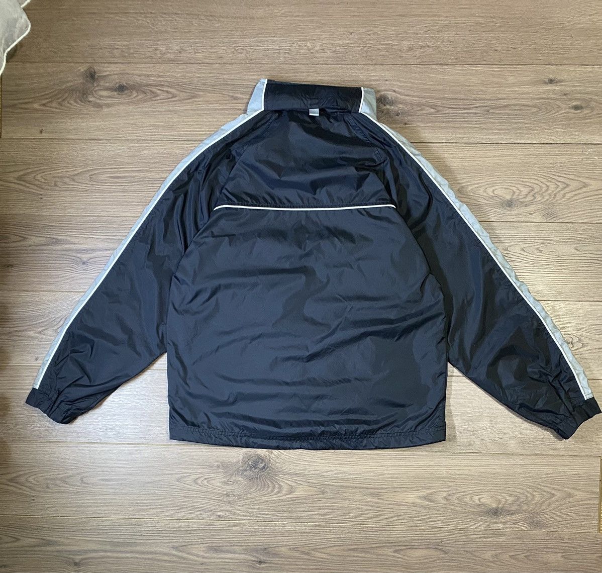 Nike × Vintage Vintage Nike Track Nylon Drill Light Jacket Black Size M Size US M / EU 48-50 / 2 - 13 Thumbnail