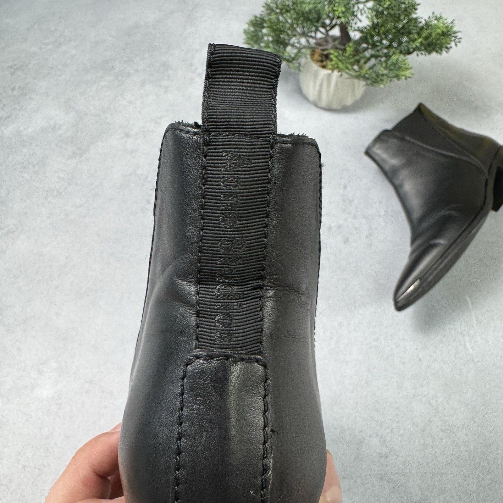 Acne Studios Acne Studios Ankle Boots Leather Chelsea Size 36 Black US 6 Size US 6 / IT 36 - 10 Thumbnail