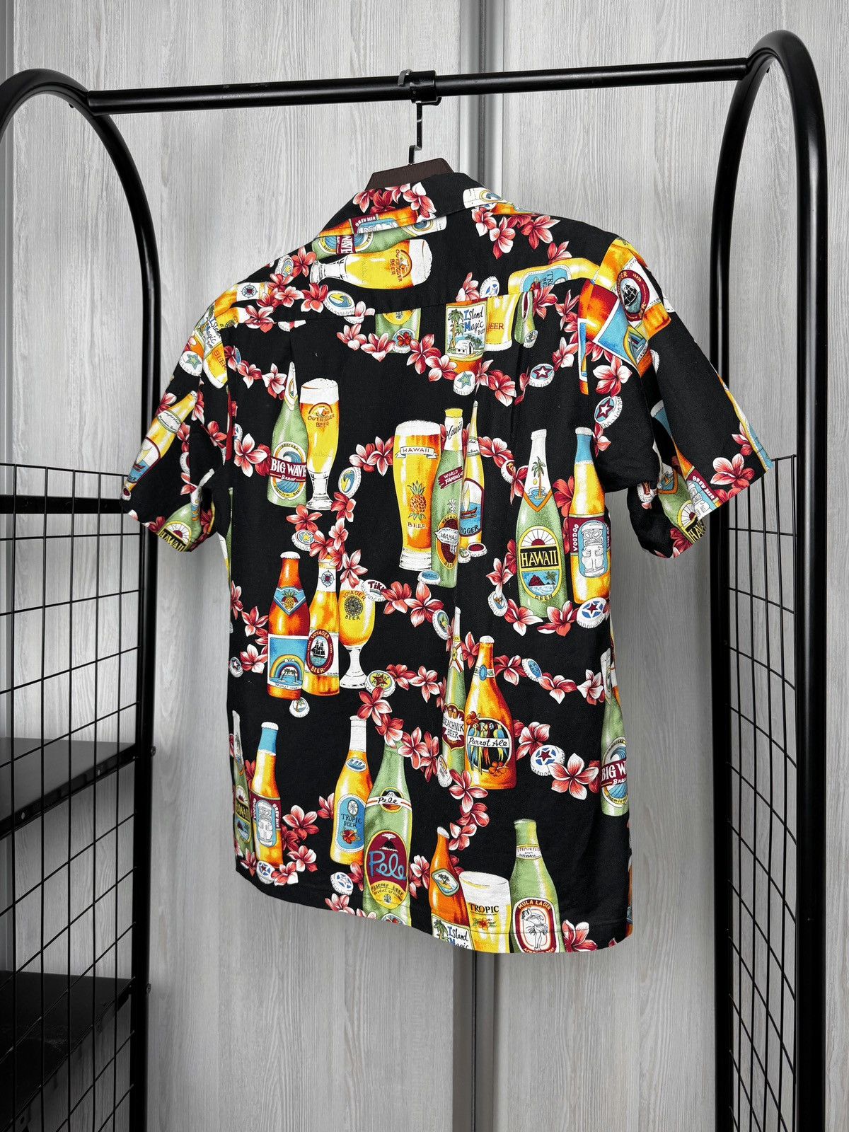 Other RJC Big Wave Pale Ale Beer Men's Hawaiian Shirt size S Size US S / EU 44-46 / 1 - 8 Thumbnail