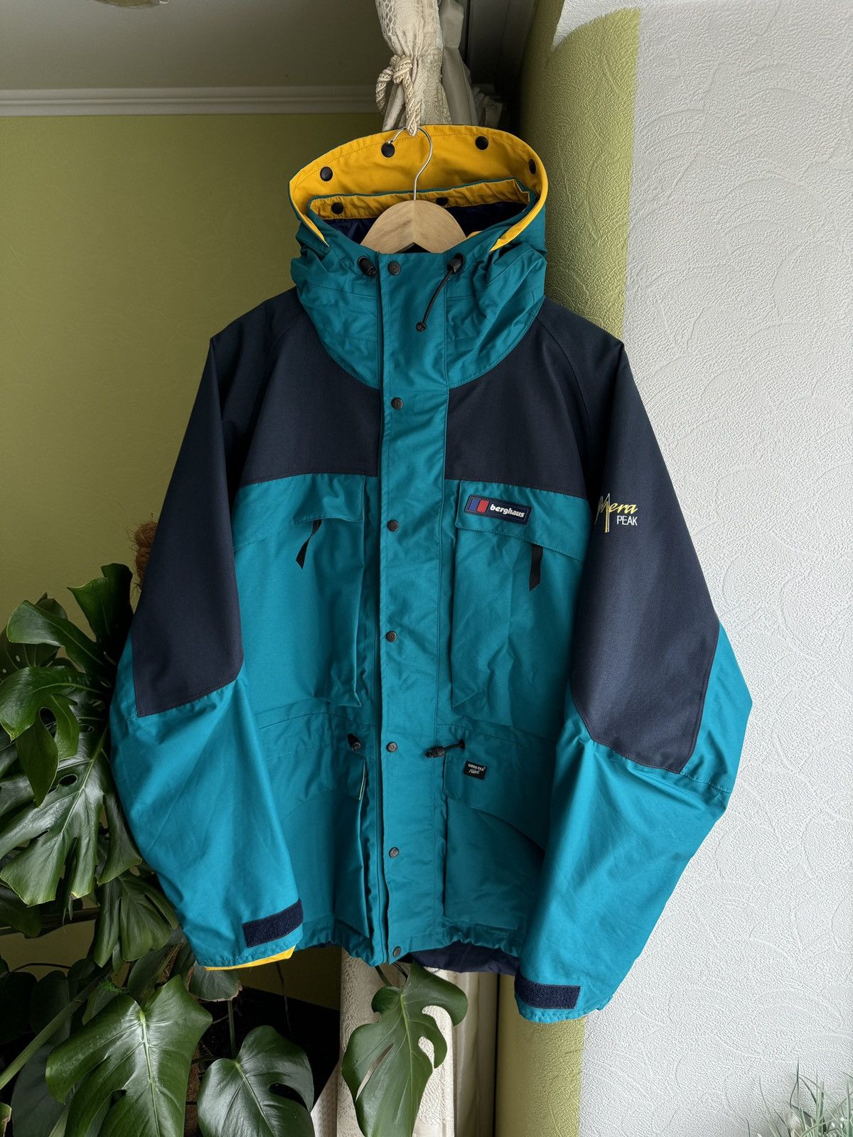 Vintage Vintage 90's Berghaus Mera Peak Gore-Tex Jacket Rare | Grailed