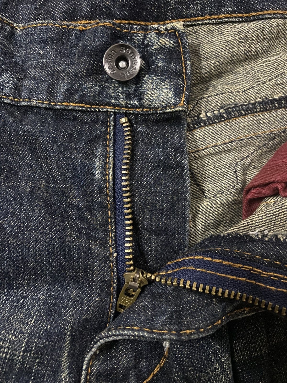 Japanese Brand Semantic Design Nicely Faded Zipper Back Pocket Jeans Size US 34 / EU 50 - 10 Thumbnail