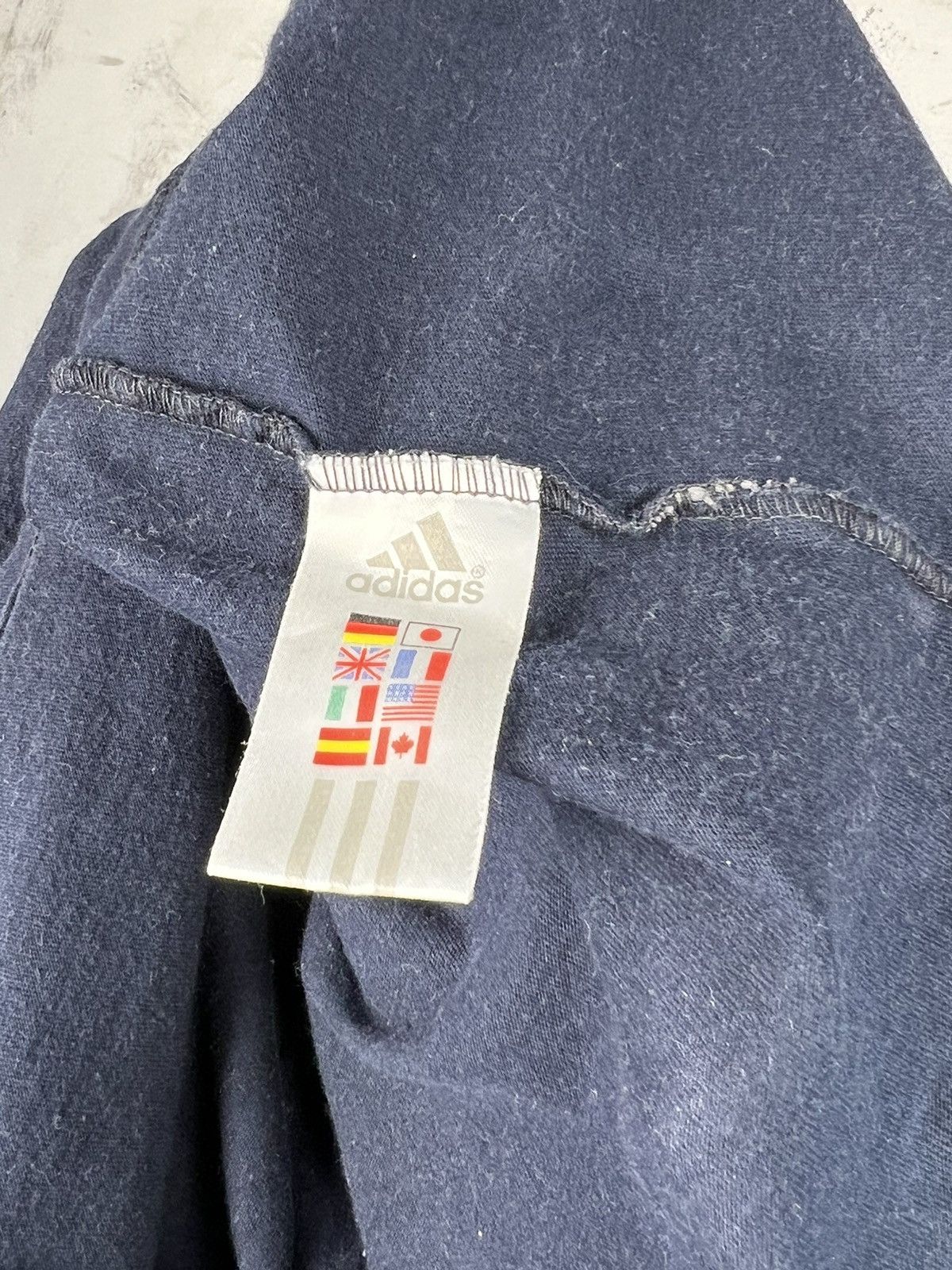 Adidas Vintage Adidas Shirt Size M - L Size US L / EU 52-54 / 3 - 7 Thumbnail
