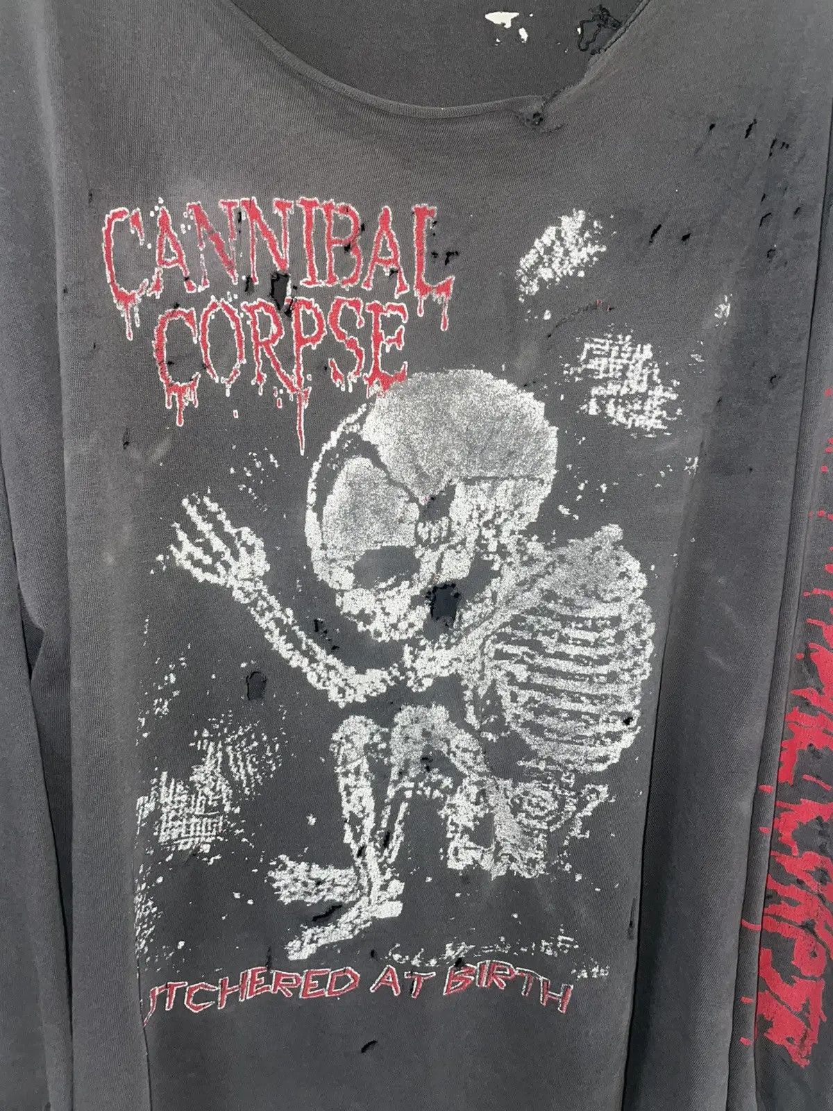 Vintage CANNIBAL CORPSE (BUTCHERED AT BIRTH) VINTAGE BAND T Size US XL / EU 56 / 4 - 3 Thumbnail
