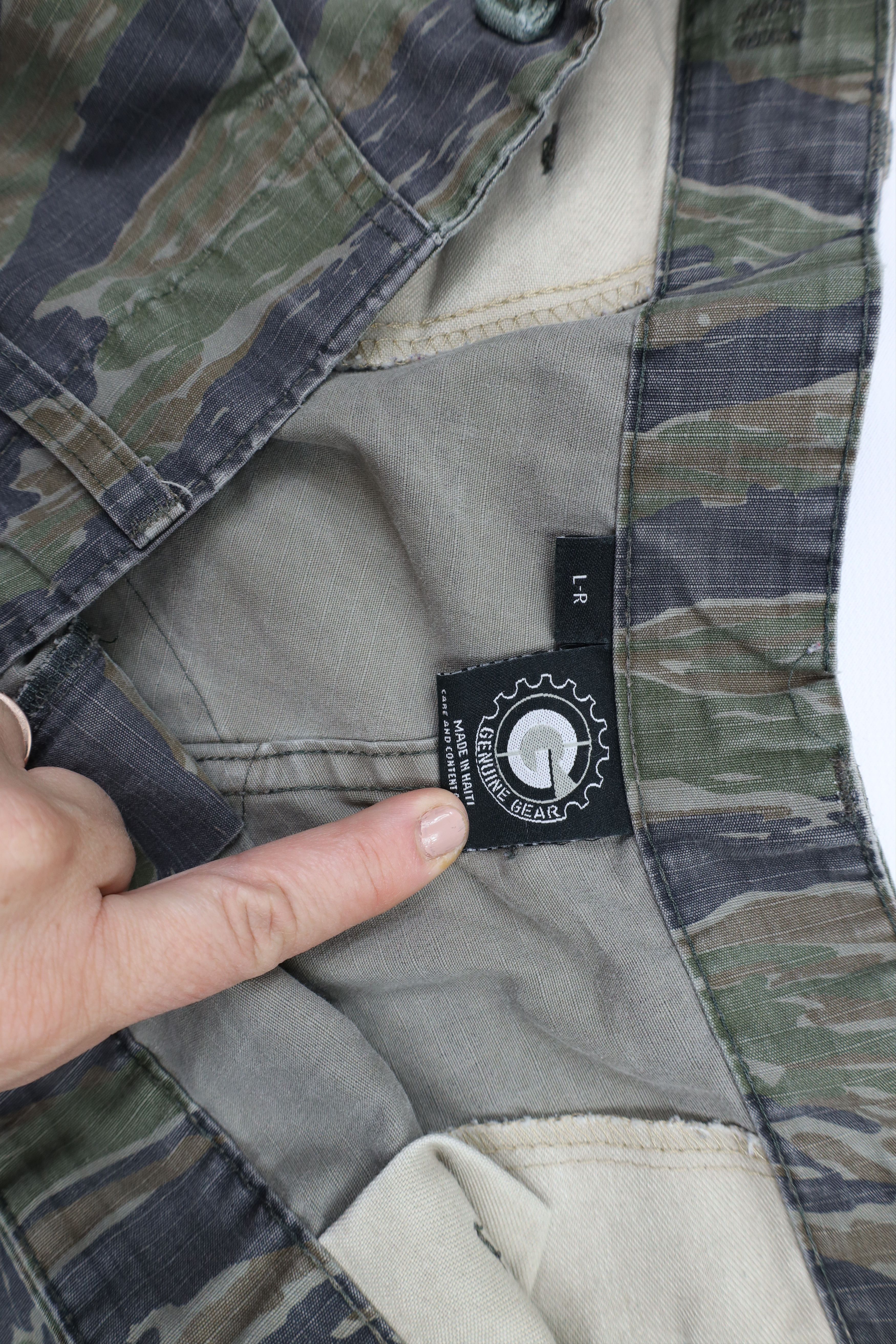 Vintage Vintage 90s Streetwear Baggy Wide Leg Camouflage Cargo Pants Size US 36 / EU 52 - 8 Thumbnail