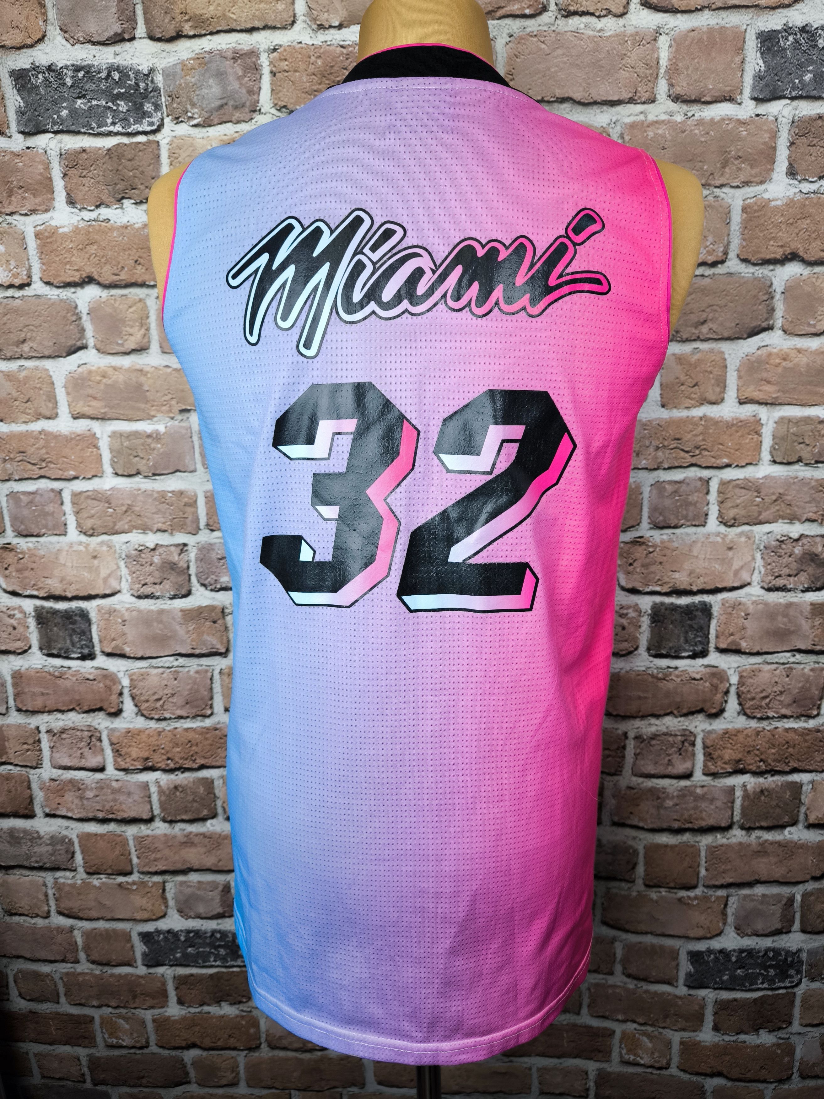 NBA SPORT ZONE Basketball JERSEY Miami 32 NBA S Size US S / EU 44-46 / 1 - 2 Thumbnail