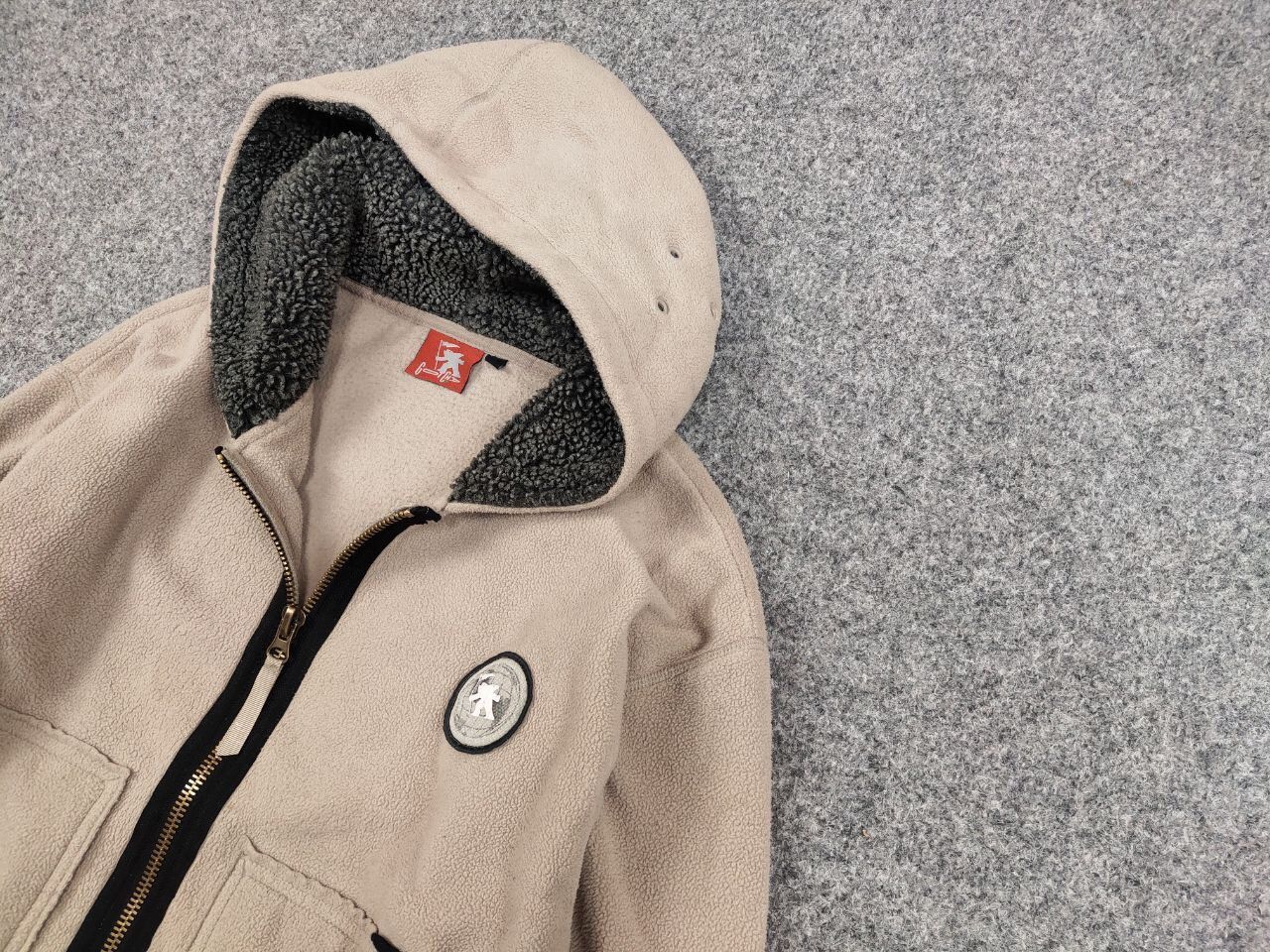 Gotcha Vintage 90's Gotcha Beige Fleece Zip Logo Pocket Hoodie Size US L / EU 52-54 / 3 - 4 Thumbnail