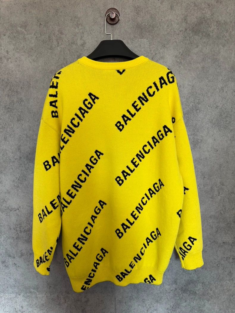 Balenciaga Balenciaga Full of bullet screen letters logo sweater yell Size US S / EU 44-46 / 1 - 5 Thumbnail