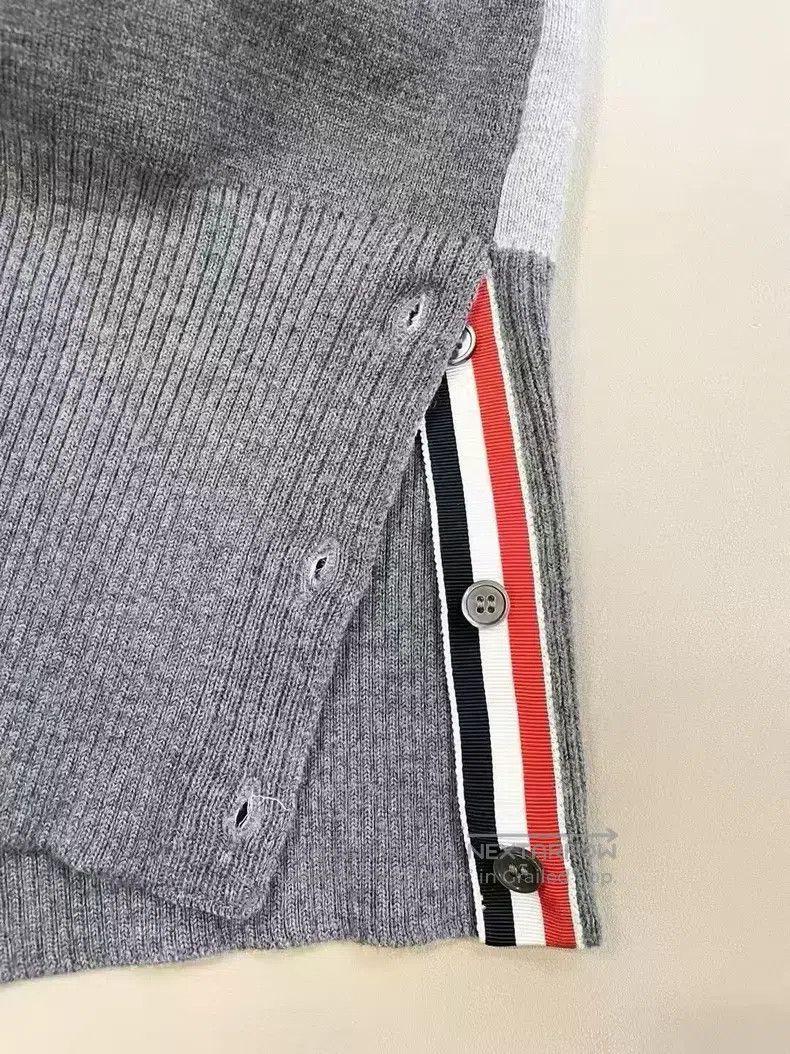 Thom Browne Thom Browne Classic gray woolen knitted cardigan Size US M / EU 48-50 / 2 - 8 Thumbnail