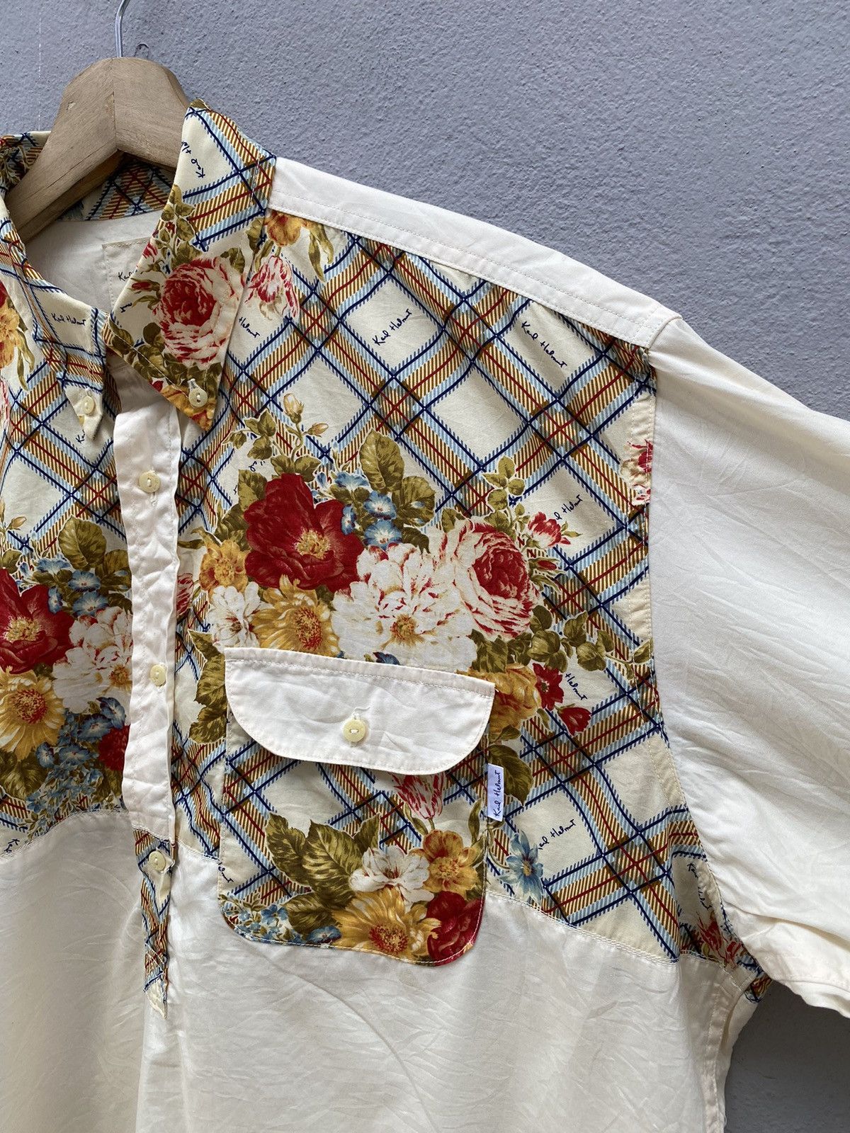 Japanese Brand 🔥RARE🔥 Karl Helmut Floral Patchwork Half Button Shirt Size US L / EU 52-54 / 3 - 3 Thumbnail