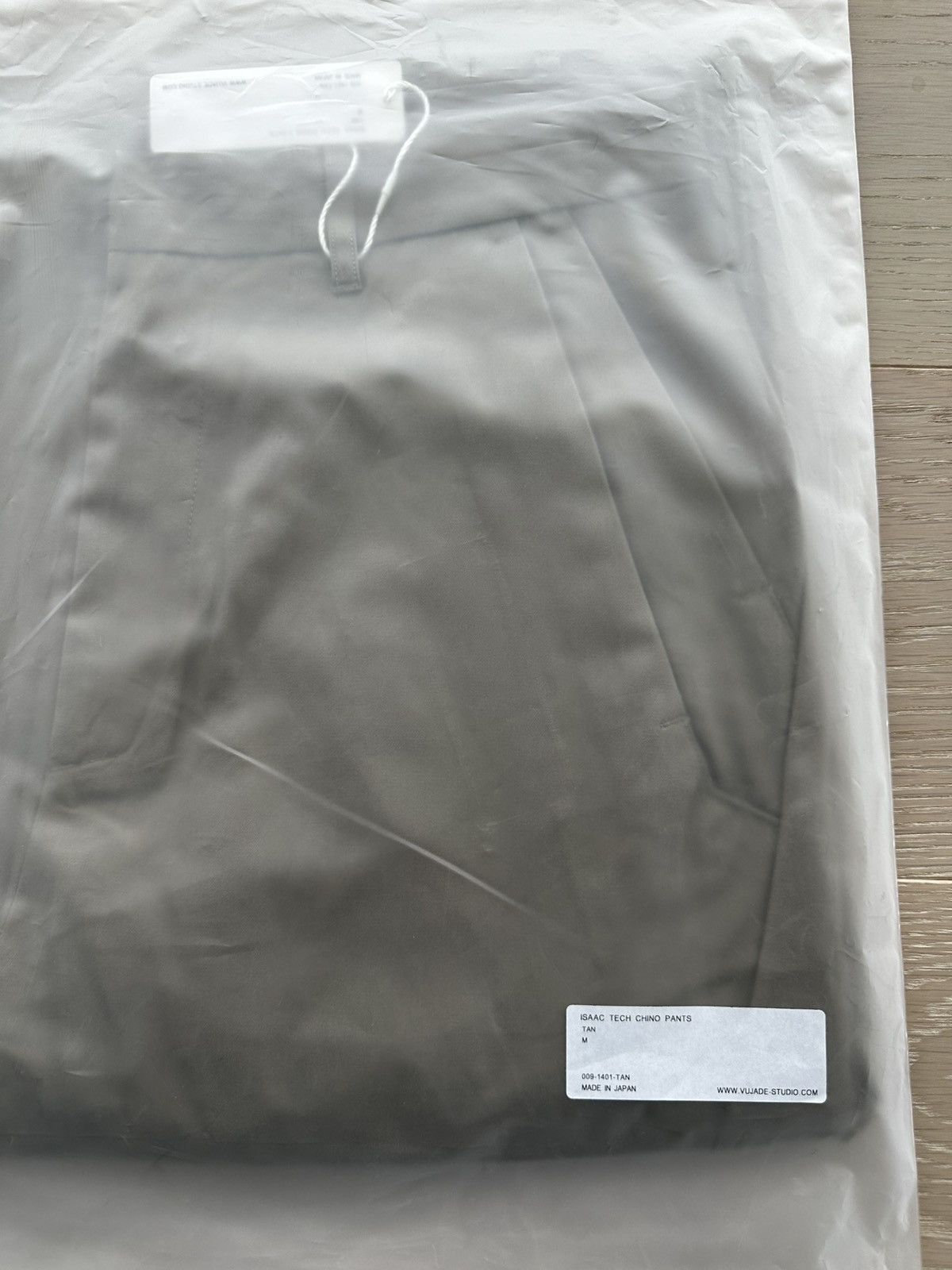 Vuja De Vuja De Isaac Tech Chino Pants in Tan | Grailed