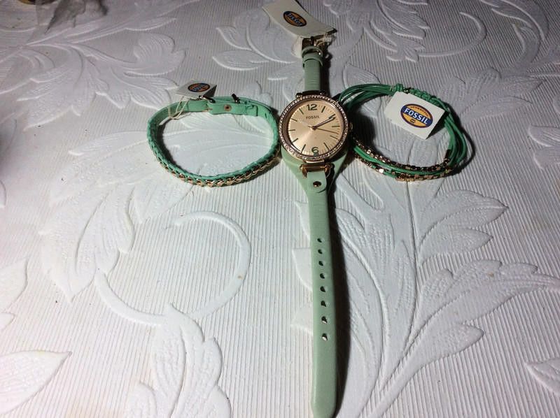 Fossil Fossil Women's Georgia green Watch with two leather braclete Size ONE SIZE - 10 Thumbnail