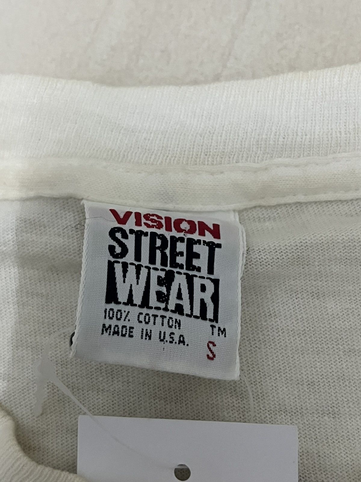 Vintage × Vision Streetwear Vintage 1988 made usa vision street wear tshirt Size US S / EU 44-46 / 1 - 3 Thumbnail