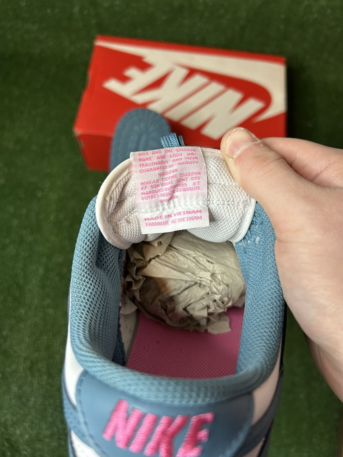 Nike Size 9.5w SouthBeach Dunk Low Size US 9.5 / IT 39.5 - 9 Thumbnail
