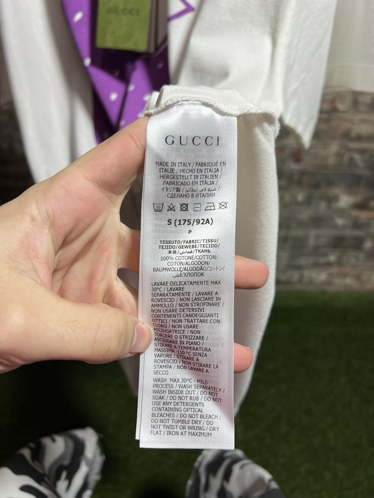 Gucci Gucci Strawberry Tee Size US S / EU 44-46 / 1 - 5 Thumbnail