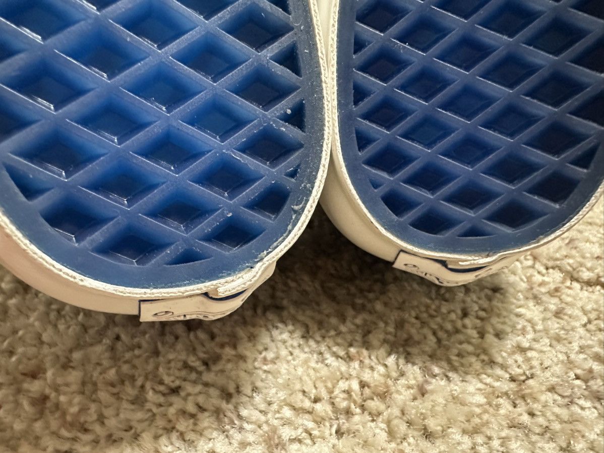 Other *RARE* AOI X VANS SLIP ON 98 EMBROIDERED SIZE 12 BLUE Size US 12 / EU 45 - 11 Thumbnail