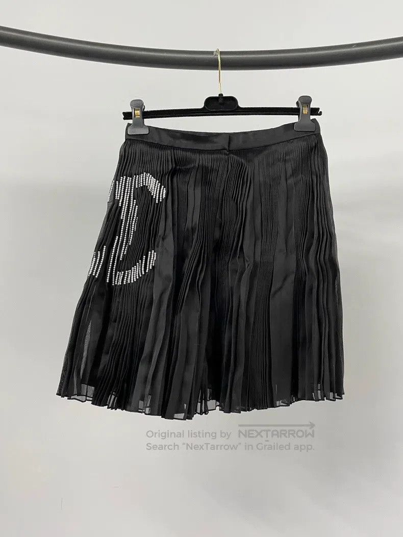 Chanel Chanel Pearl double C pleated skirt Size 24" / US 00 / IT 34 - 2 Thumbnail